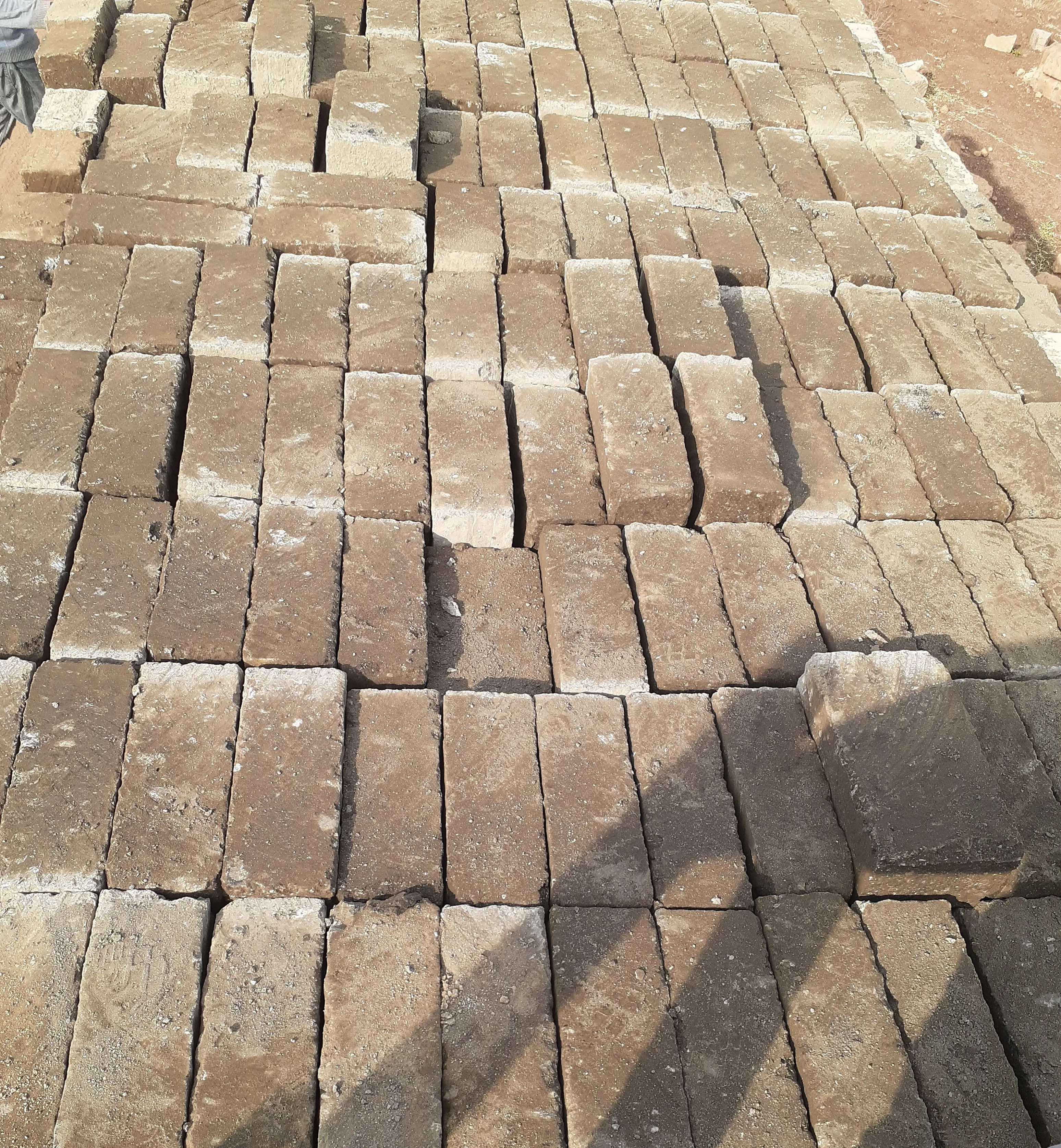 Khaki Machine cut stone